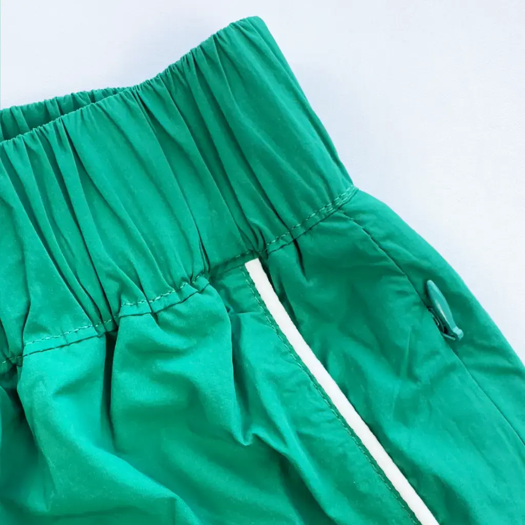 ALO-CHAMARRA-VERDE-DETALLE (1).webp