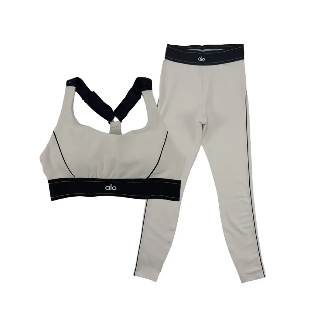CONJUNTO ALO YOGA MOD RESORTE BEIGE