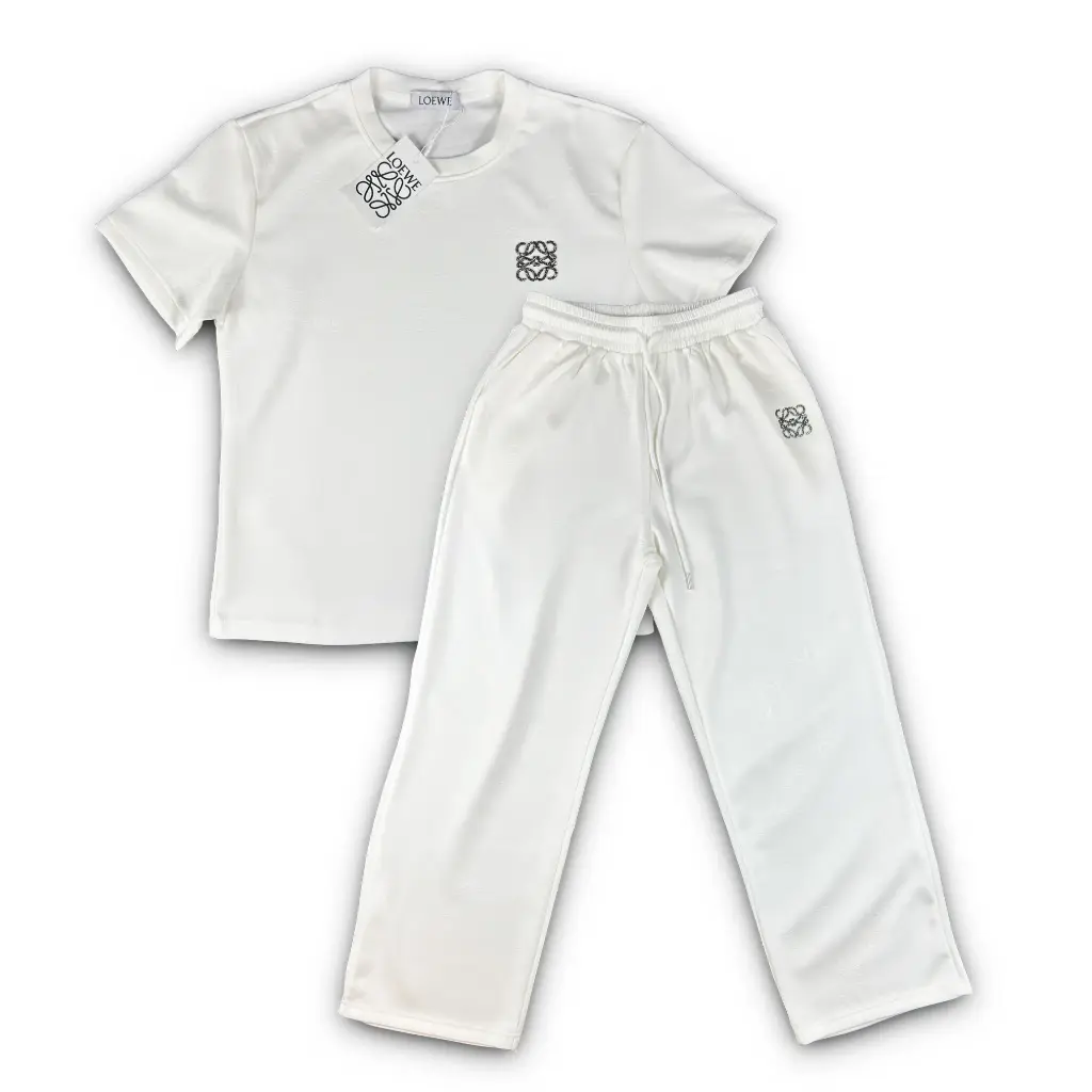 CONJUNTO LIGERO LOEWEcolor: Blanco,